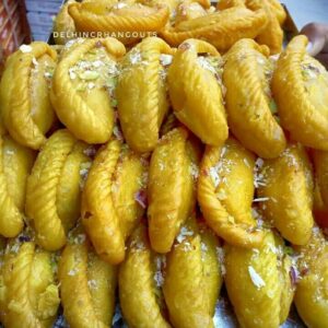 Gujiya - Jalebi Wala streeto