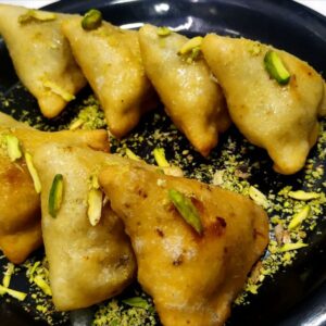 Mawa Dryfruit Sweet Samosa streeto